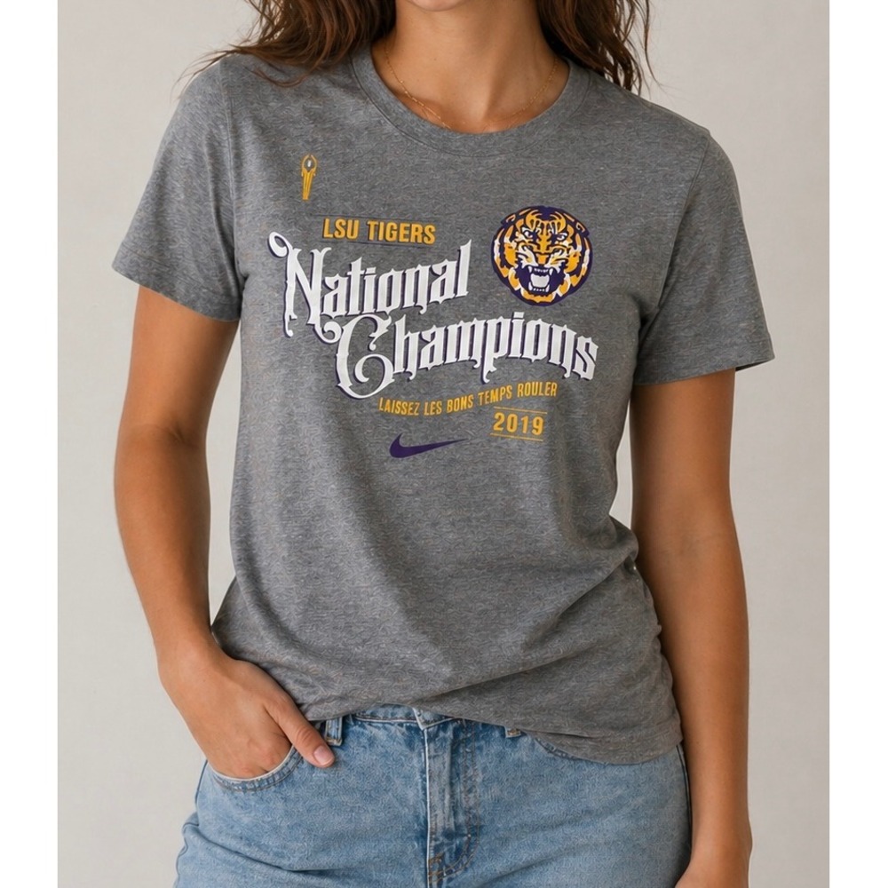 Nike LSU Tigers 2019 National Champions T-Shirt Women XL Short Sleeve